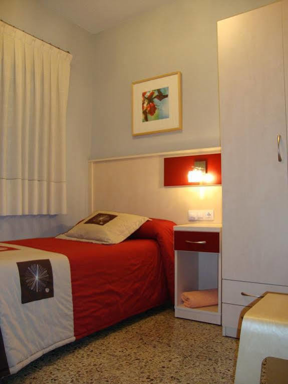 Hostal Badalona Exterior foto